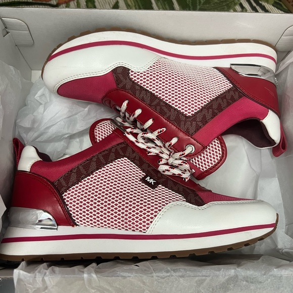 Michael Kors Maddy Trainer Sneakers 💗❤️ - Picture 1 of 3